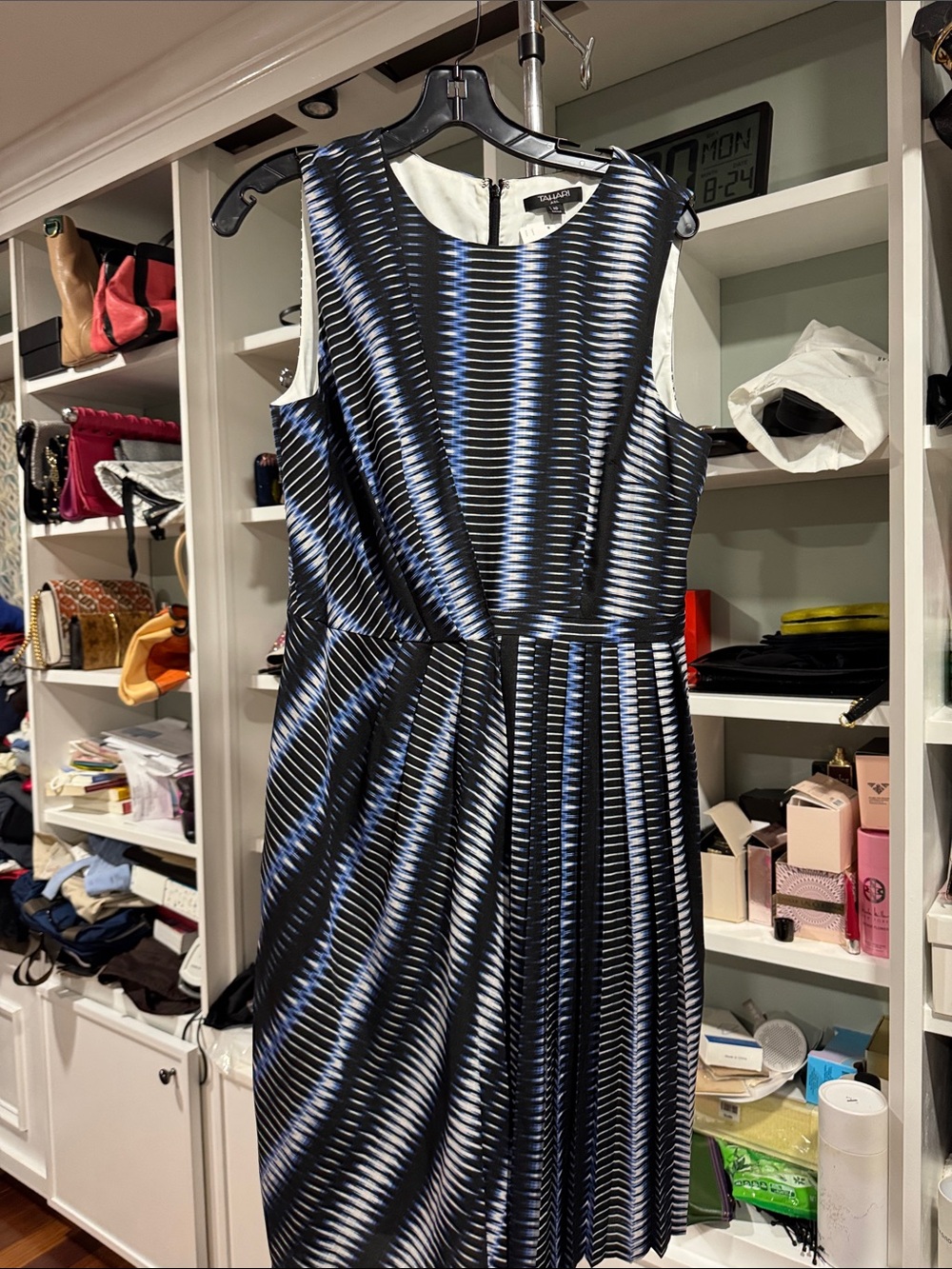 Tahari ASL Black and Blue Sleeveless Pleated Fit-and-Flare Dress
